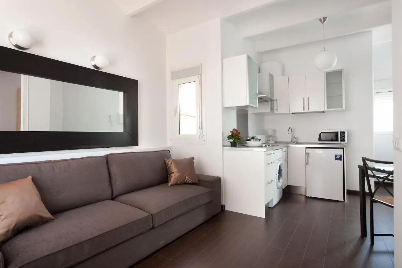 דירות ברצלונה Beautiful Penthouse Next To Sagrada Familia ספרד